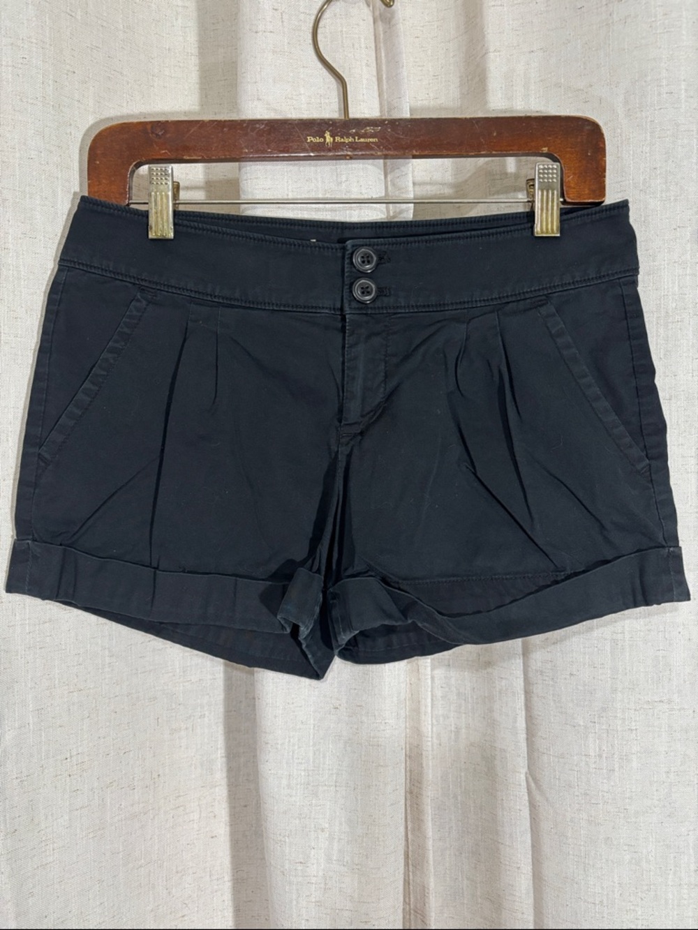 Delia’s Jamie Black Pleated Low Rise Cotton Women's Shorts